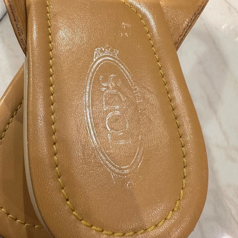 Tod’s yellow Leather thong sandal Driving Dots Flat Sandals size 38